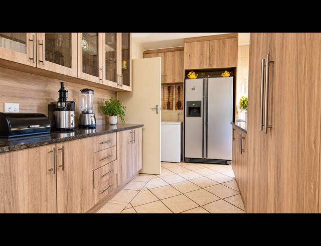 4 BEDROOM HOUSE FOR SALE IN RYNFIELD